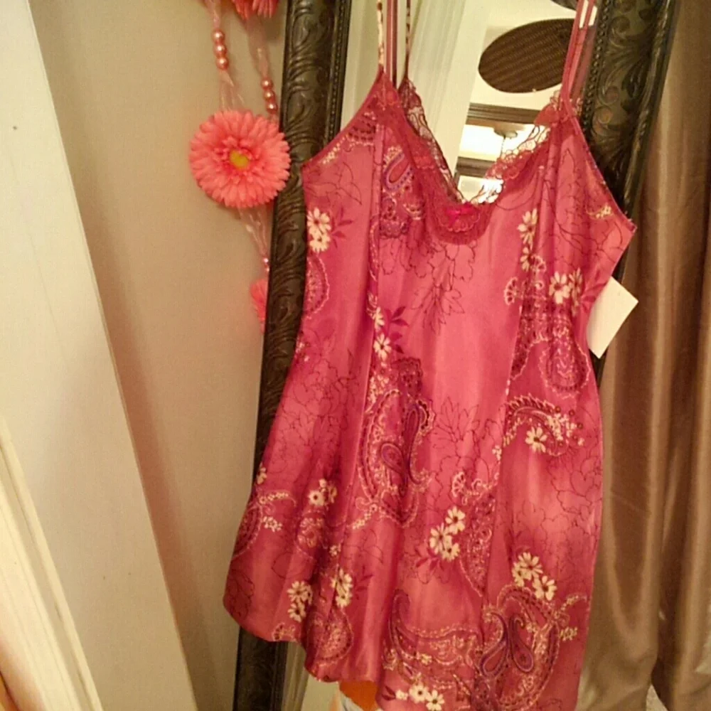 2pc robe and chemise set NWT